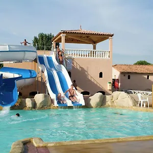 https://les-clos-des-oliviers.fr-provencehotel.com
